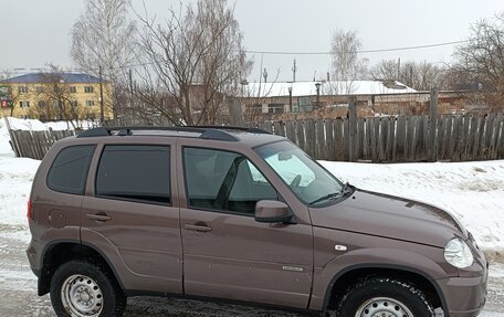 Chevrolet Niva I рестайлинг, 2017 год, 1 150 000 рублей, 4 фотография