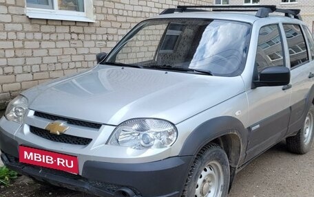 Chevrolet Niva I рестайлинг, 2012 год, 569 000 рублей, 1 фотография