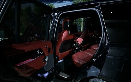 Land Rover Range Rover IV рестайлинг, 2020 год, 9 980 000 рублей, 3 фотография