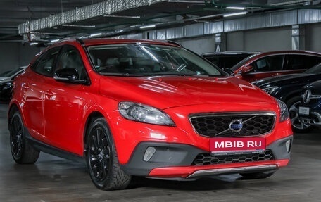 Volvo V40 Cross Country I, 2018 год, 2 000 000 рублей, 3 фотография