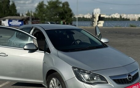 Opel Astra J, 2011 год, 1 100 000 рублей, 2 фотография