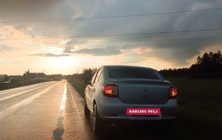 Renault Logan II, 2017 год, 900 000 рублей, 16 фотография