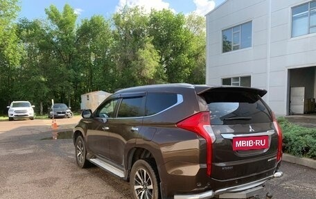 Mitsubishi Pajero Sport III рестайлинг, 2018 год, 2 860 000 рублей, 3 фотография