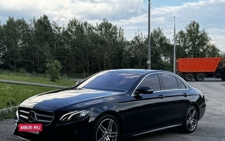 Mercedes-Benz E-Класс, 2017 год, 3 700 000 рублей, 22 фотография