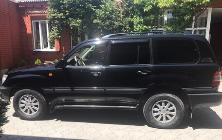 Toyota Land Cruiser 100 рестайлинг 2, 2006 год, 2 750 000 рублей, 7 фотография