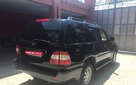 Toyota Land Cruiser 100 рестайлинг 2, 2006 год, 2 750 000 рублей, 4 фотография