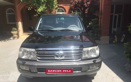 Toyota Land Cruiser 100 рестайлинг 2, 2006 год, 2 750 000 рублей, 2 фотография