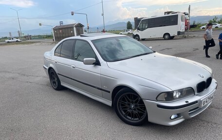 BMW 5 серия, 2002 год, 1 150 000 рублей, 3 фотография