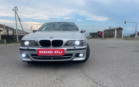 BMW 5 серия, 2002 год, 1 150 000 рублей, 2 фотография