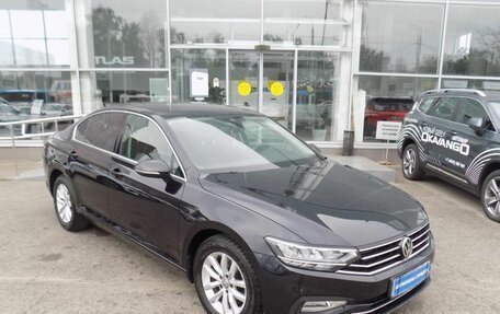 Volkswagen Passat B8 рестайлинг, 2019 год, 2 127 000 рублей, 3 фотография