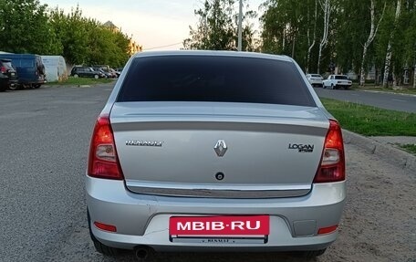 Renault Logan I, 2012 год, 580 000 рублей, 4 фотография