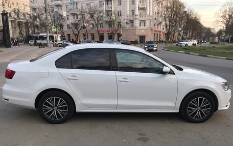 Volkswagen Jetta VI, 2017 год, 1 870 000 рублей, 5 фотография