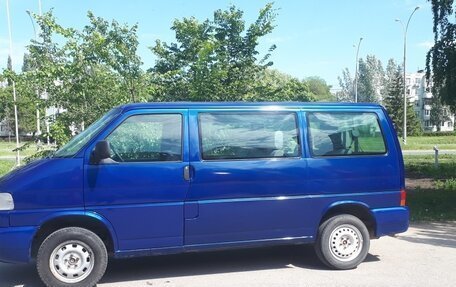 Volkswagen Transporter T4, 2003 год, 999 000 рублей, 3 фотография