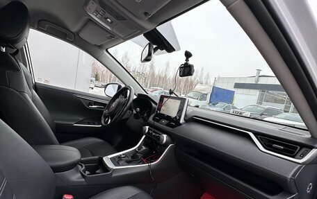 Toyota RAV4, 2022 год, 4 350 000 рублей, 6 фотография
