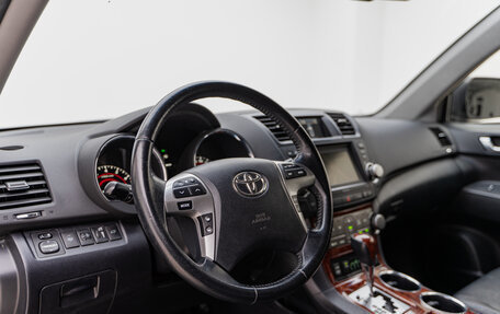Toyota Highlander III, 2012 год, 2 213 000 рублей, 9 фотография