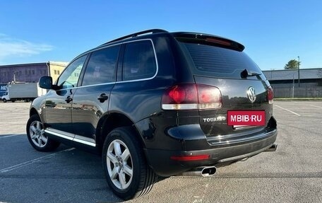 Volkswagen Touareg III, 2007 год, 1 350 000 рублей, 4 фотография