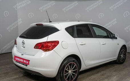 Opel Astra J, 2011 год, 691 000 рублей, 2 фотография