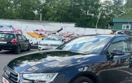 Audi A4, 2019 год, 2 300 000 рублей, 5 фотография