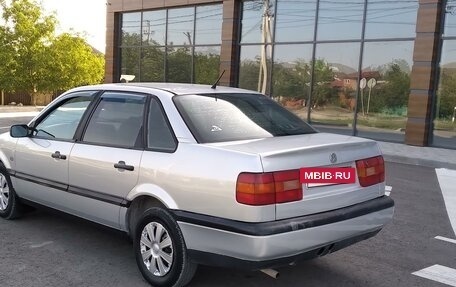 Volkswagen Passat B4, 1994 год, 220 000 рублей, 3 фотография