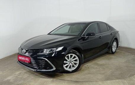 Toyota Camry, 2021 год, 3 450 000 рублей, 1 фотография