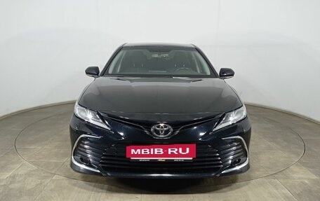 Toyota Camry, 2021 год, 3 450 000 рублей, 2 фотография