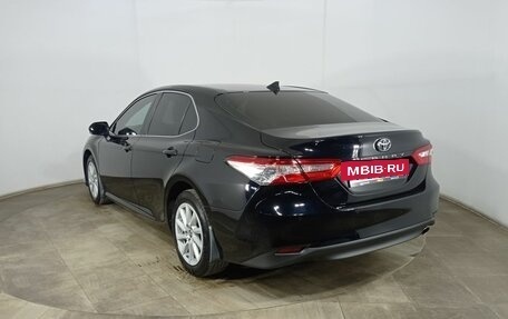 Toyota Camry, 2021 год, 3 450 000 рублей, 7 фотография