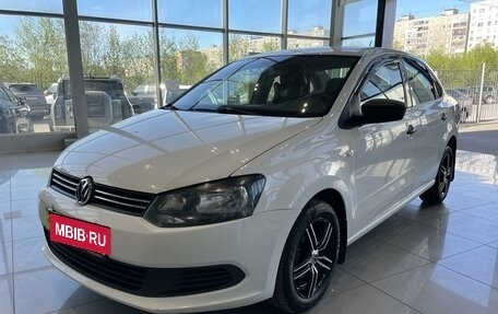 Volkswagen Polo VI (EU Market), 2015 год, 940 000 рублей, 1 фотография