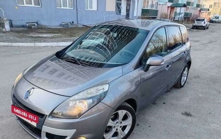 Renault Scenic III, 2010 год, 999 999 рублей, 19 фотография