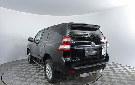 Toyota Land Cruiser Prado 150 рестайлинг 2, 2014 год, 3 849 000 рублей, 7 фотография