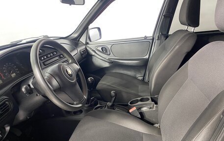 Chevrolet Niva I рестайлинг, 2015 год, 769 000 рублей, 11 фотография
