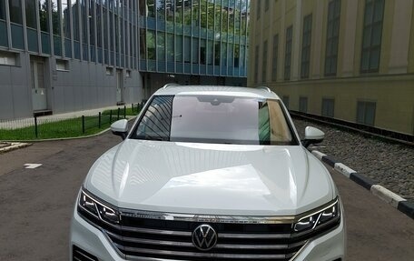 Volkswagen Touareg III, 2021 год, 8 000 000 рублей, 2 фотография