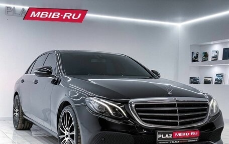 Mercedes-Benz E-Класс, 2017 год, 3 099 000 рублей, 2 фотография