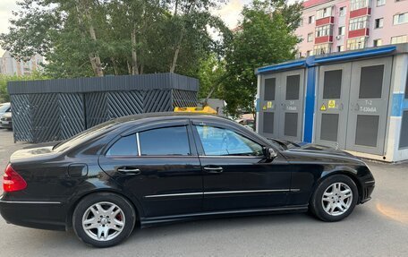 Mercedes-Benz E-Класс, 2004 год, 1 350 000 рублей, 3 фотография