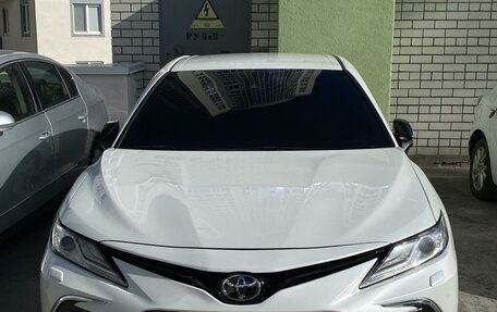 Toyota Camry, 2019 год, 3 490 000 рублей, 2 фотография