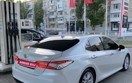Toyota Camry, 2019 год, 3 490 000 рублей, 3 фотография
