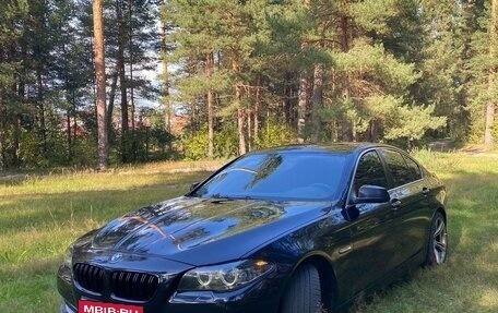 BMW 5 серия, 2010 год, 1 560 000 рублей, 2 фотография