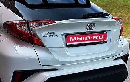 Toyota C-HR I рестайлинг, 2018 год, 2 550 000 рублей, 9 фотография