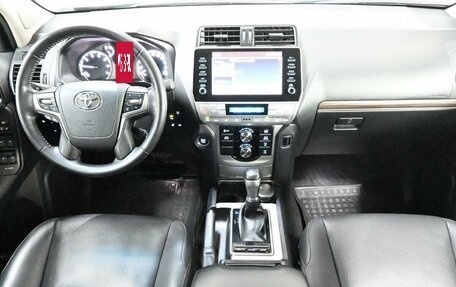 Toyota Land Cruiser Prado 150 рестайлинг 2, 2021 год, 6 720 000 рублей, 8 фотография