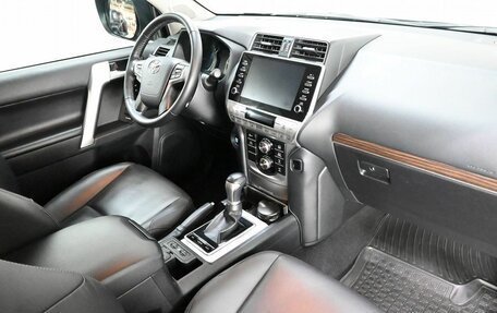 Toyota Land Cruiser Prado 150 рестайлинг 2, 2021 год, 6 720 000 рублей, 13 фотография