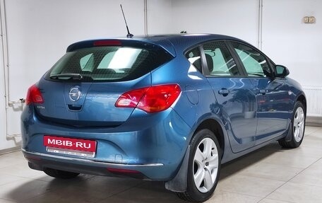 Opel Astra J, 2012 год, 1 050 000 рублей, 2 фотография