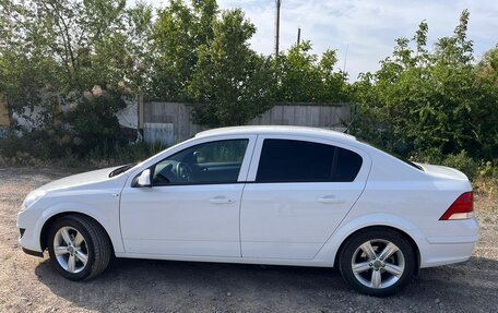 Opel Astra H, 2011 год, 850 000 рублей, 1 фотография