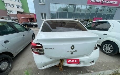 Renault Logan II, 2015 год, 325 000 рублей, 7 фотография