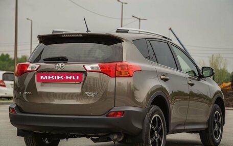 Toyota RAV4, 2015 год, 2 970 000 рублей, 7 фотография