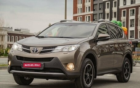 Toyota RAV4, 2015 год, 2 970 000 рублей, 3 фотография