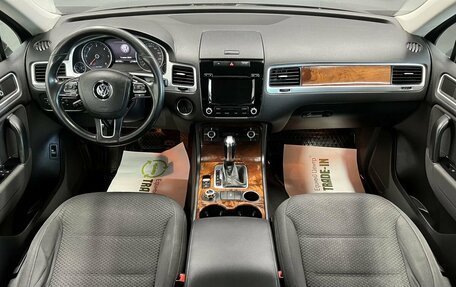 Volkswagen Touareg III, 2013 год, 2 095 000 рублей, 10 фотография