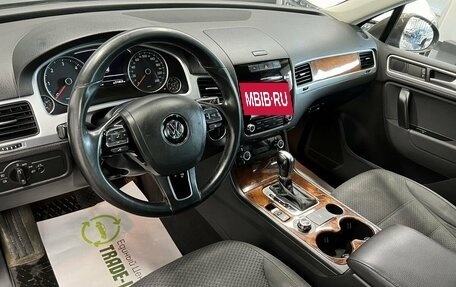 Volkswagen Touareg III, 2013 год, 2 095 000 рублей, 8 фотография