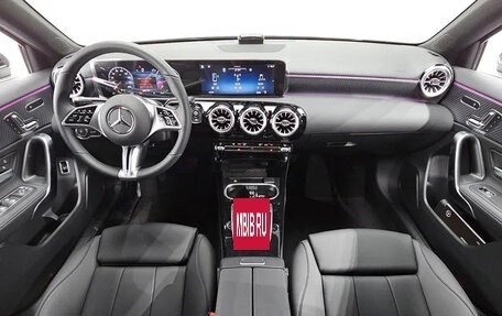 Mercedes-Benz A-Класс, 2024 год, 4 600 000 рублей, 9 фотография