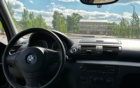 BMW 1 серия, 2011 год, 1 060 000 рублей, 10 фотография