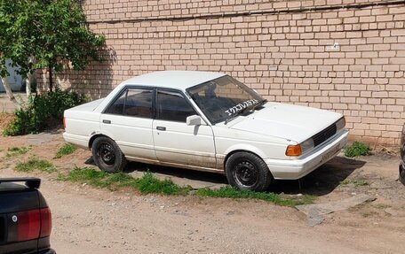 Nissan Sunny B12, 1988 год, 90 000 рублей, 1 фотография