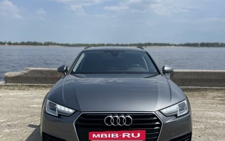 Audi A4, 2018 год, 2 350 000 рублей, 3 фотография